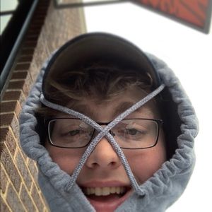 Meet your Posher, Jonathan